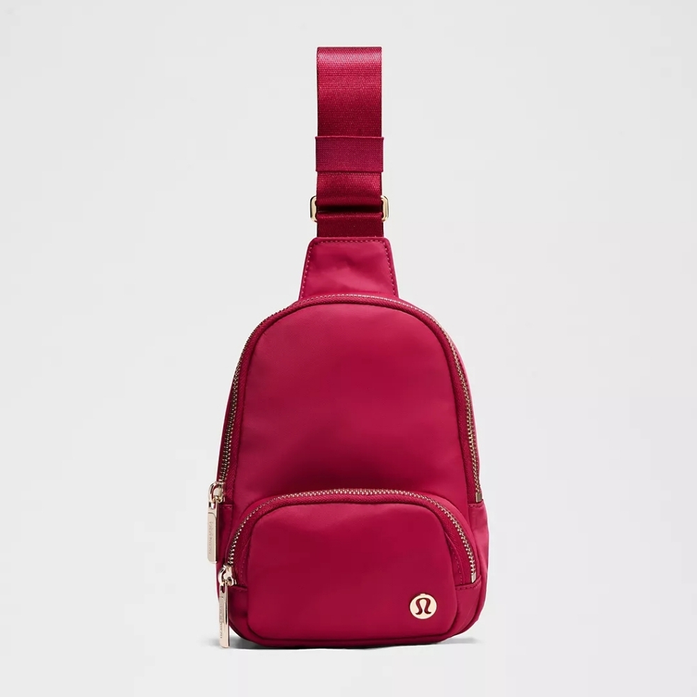 *NWT* LULULEMON Everywhere Sling Bag Small 2L In Berry Rumble